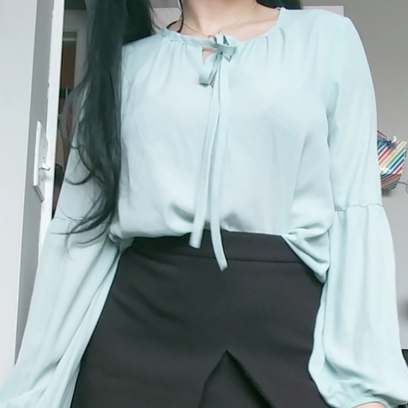 Karl lagerfeld mint green/aqua blouse - Picture 2 of 7